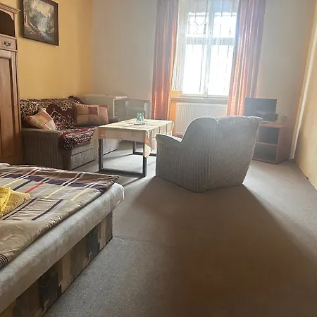 Restaurace A Podloubi 3*