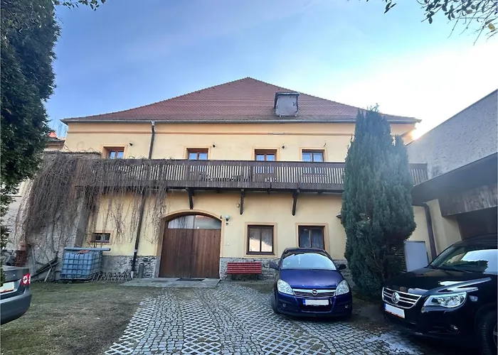 Restaurace A Podloubi Opočno
